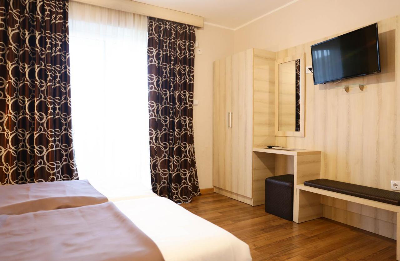 La Hacienda Hotel Улцин Екстериор снимка